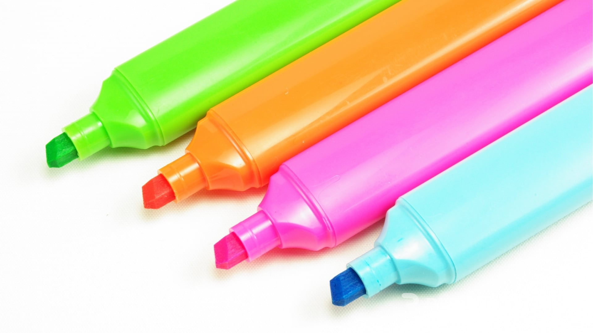 Kreatywne użycie markerów reklamowych w promocji