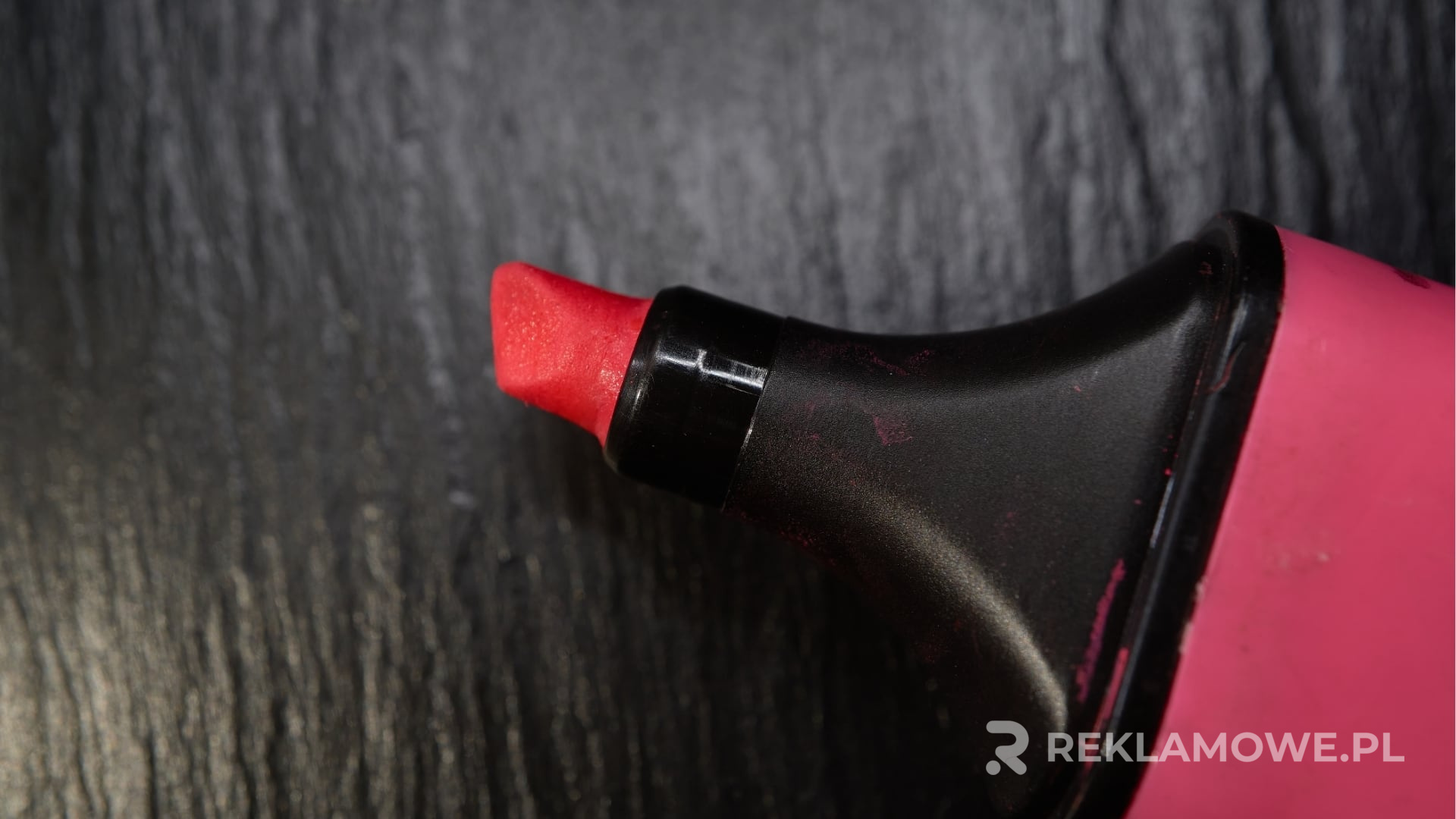 Zindywidualizowane markery reklamowe