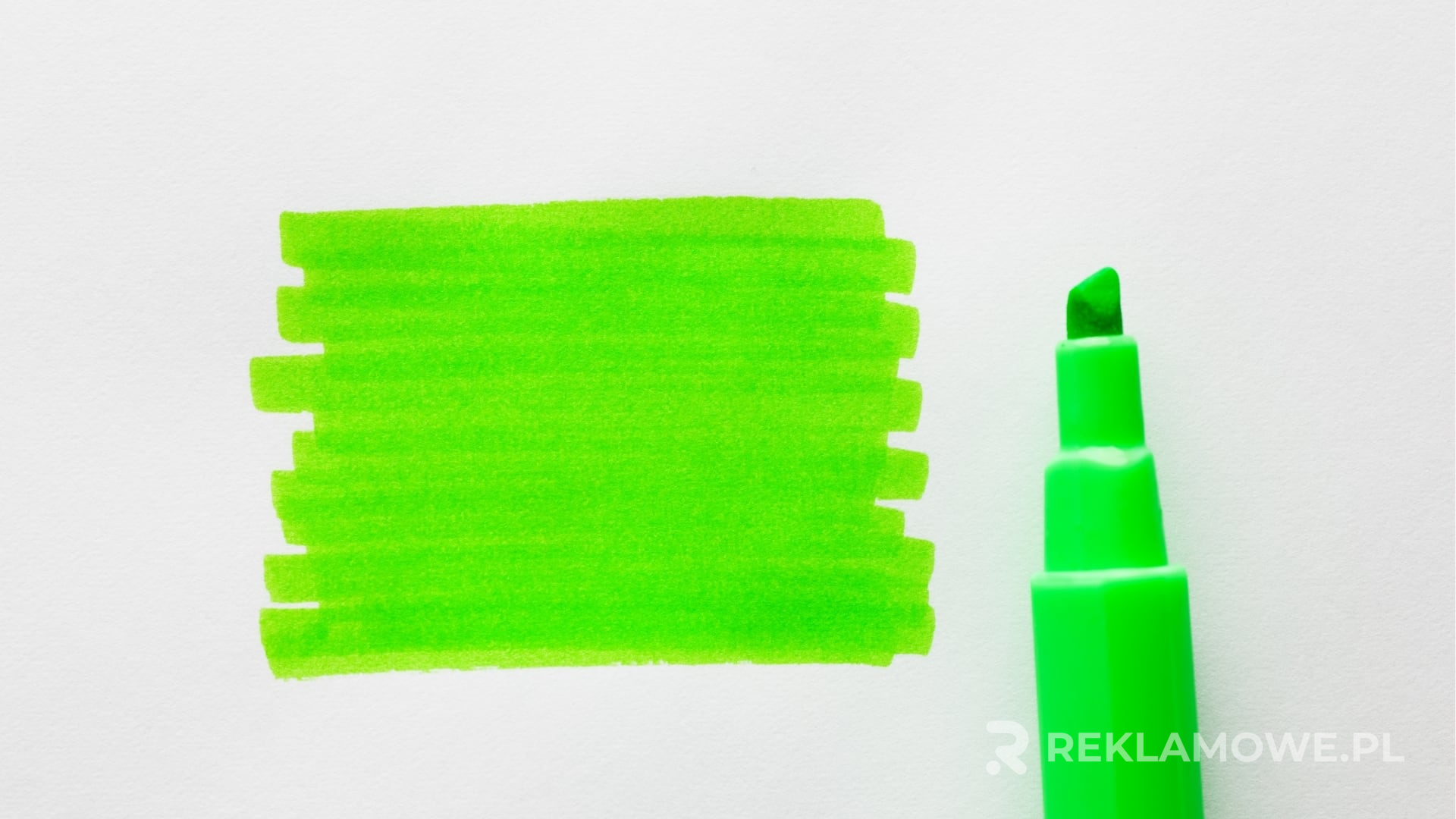 Kreatywny i funkcjonalny billboard reklamowy