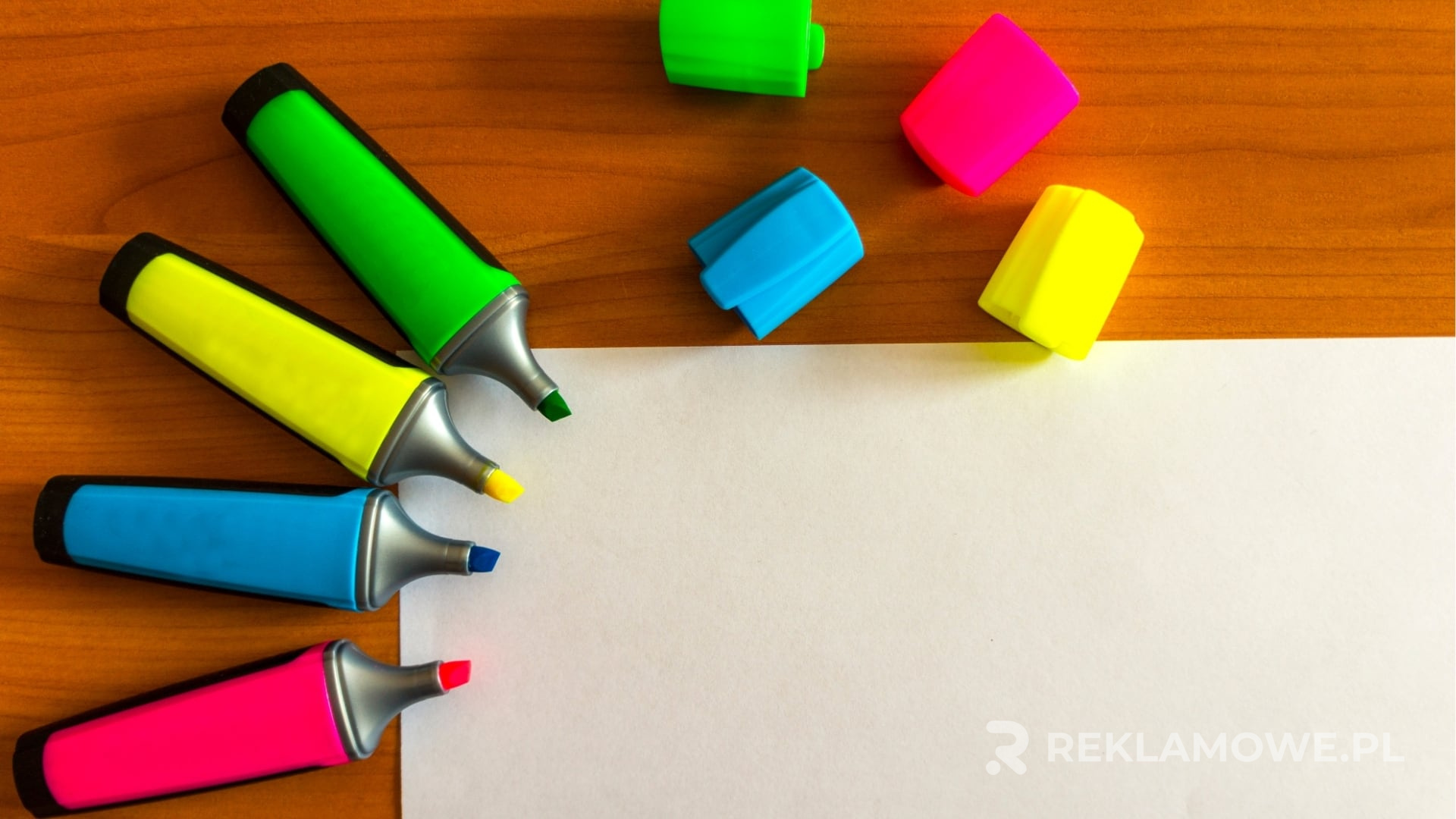 Markery reklamowe i zaangażowanie klientów